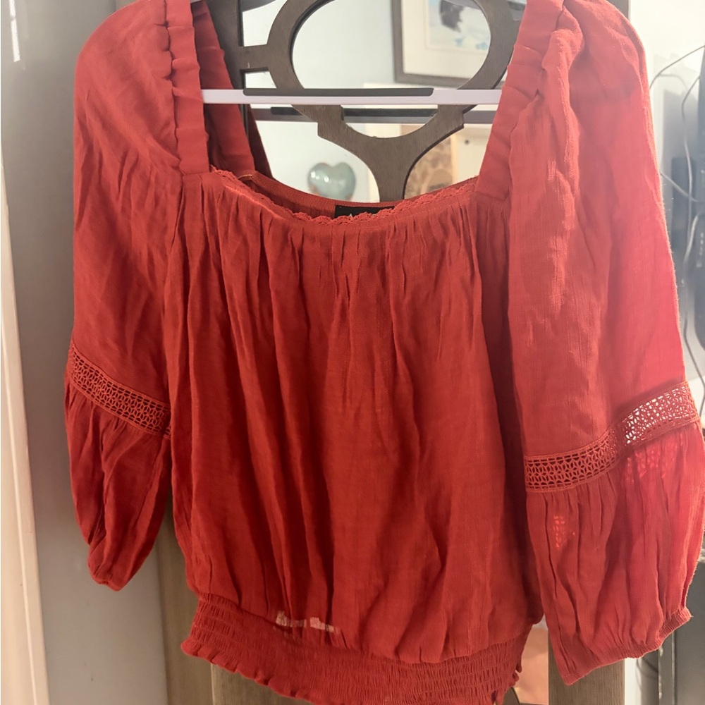 Women’s Off-Shoulder Peasant Top — Rust Red